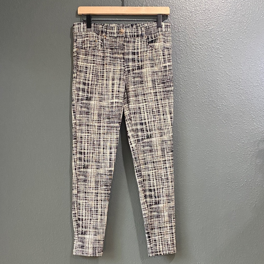 Boutique Moschino Size 6 Black and Off-White / Cream Patterned Women's Pants